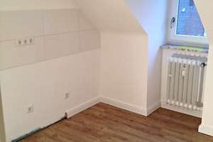 Helle Dachgeschoß-Wohnung am Staufenplatz – Grafenberger Allee 397, 40235 Grafenberg, Düsseldorf – Vorschaubild 6
