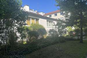 ILIEV IMMOBILIEN: Ruhige und helle 1-Zimmer-Hochparterrewohnung in SCHWABING / Wartburgplatz