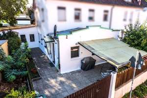 Zwei Wohneinheiten, ein besonderes Zuhause - ca. 160 m² mit großer Terrasse