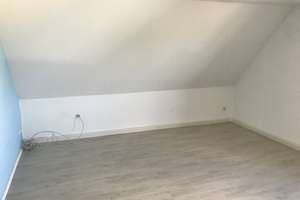 Dortmund-Aplerbeck , Schöne 3 1/2 Zimmer Dachgeschosswohnung – Die vollständige Adresse der Immobilie erhältst du vom Anbieter., 44287 Berghofen, Dortmund – Vorschaubild 3
