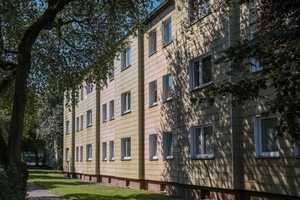 Gemütlich u. komfortabel: 3-Zimmer-Erdgeschosswohnung mit Tageslichtbad – Breslauer Str. 3, 38440 Wolfsburg – Vorschaubild 3