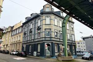 Saniertes und vollvermietetes Mehrfamilienhaus mit schöner Fassade als sichere Kapitalanlage – Die vollständige Adresse der Immobilie erhältst du vom Anbieter., 42327 Vohwinkel, Wuppertal – Vorschaubild 1