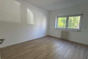 Eigener Garten! Wunderschöne, lichtdurchflutete 2-Zimmer-Wohnung mit Garten, Balkon und Stellplatz – Lindenstraße 2, 71522 Backnang – Vorschaubild 5