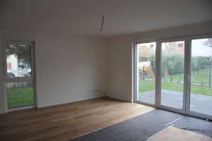Reihenendhaus inkl. 2 Pkw-Stellplätze! Wird frei übergeben! – Die vollständige Adresse der Immobilie erhältst du vom Anbieter., 65795 Hattersheim am Main – Vorschaubild 2