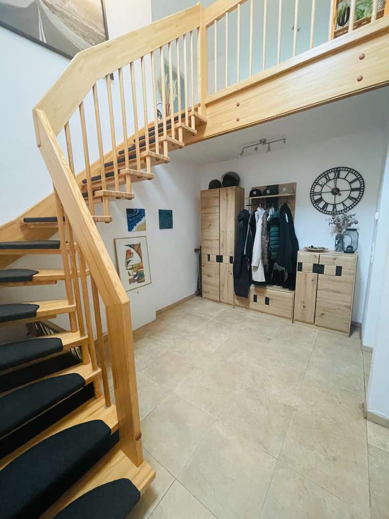 Immobilie in Lehe - Großzügiges Mehrfamilienhaus mit Einliegerwohnung in Nordseenähe ! - Bild 3