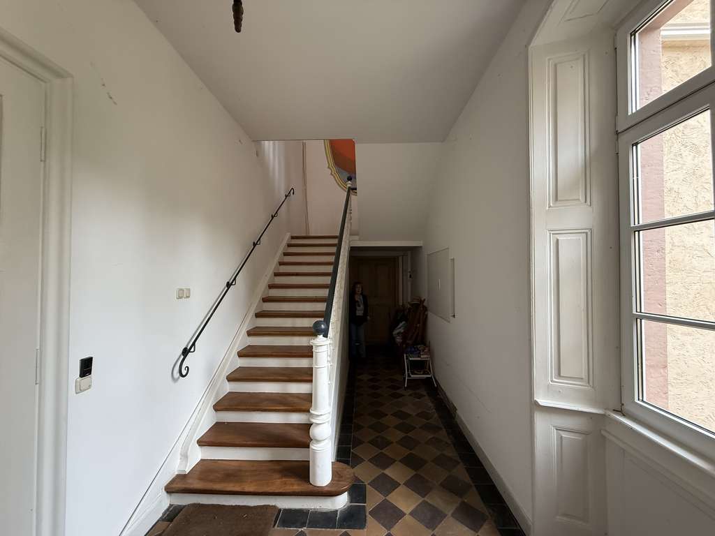 Immobilie in Birstein - Exklusives Barockdomizil im Schlossensemble – Grosszügiges 1. OG mit ca. 240 m² plus DG und Keller - Bild 4