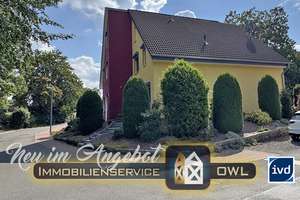 ::: Lebendige Farben, klare Formen – ein DHH Zuhause mit Charakter in Bestlage ::: – Die vollständige Adresse der Immobilie erhältst du vom Anbieter., 32584 Löhne – Vorschaubild 1