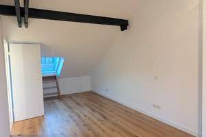 Exklusive sanierte 3-Zimmer Maisonette-Dachgeschosswohnung in der Düsseldorfer Innenstadt – Kasernenstraße 17-19, 40213 Carlstadt, Düsseldorf – Vorschaubild 13
