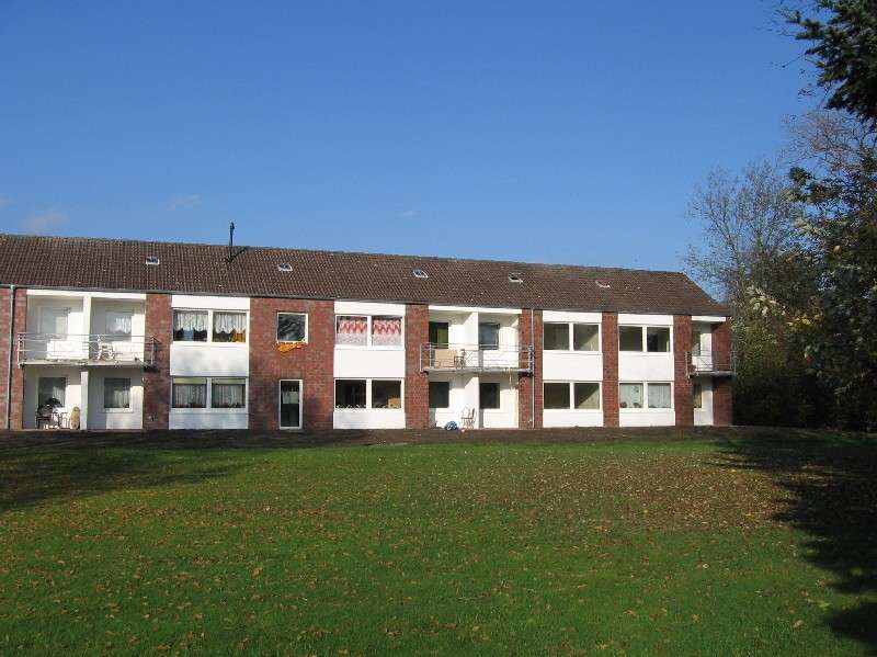 Schöne,  modernisierte 2 Zi. Rentnerwohnung