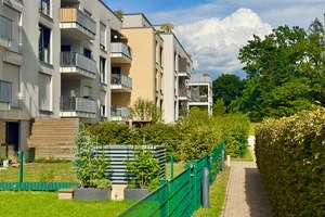 Schöne 2-Zi.-Whg. mit EBK, Loggia und TG-Stellplatz in Fürth Oberfürberg