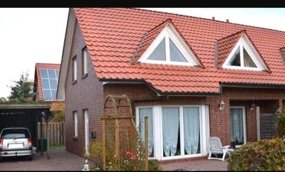 Modernisierte Doppelhaushälfte mit Garten & Fußbodenheizung