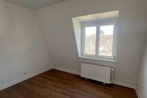 Großzügige Altbauvilla / großes Grundstück/ große Garage – Wiesbaden – Vorschaubild 25