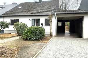Neu renoviertes Einfamilienhaus mit Garten und Garage im Zentrum von Much – Rhein-Sieg-Kreis – Vorschaubild 1