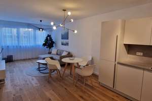 Erstklassiges Wohnen: Vollmöbliertes 2-Raum-Apartment im Neubau