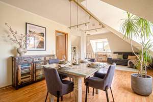 GANZ OBEN – GEMÜTLICHE MAISONETTE – BEZUGSFREI – DUSCHBAD MIT FENSTER – TG-PARKER – 1219 Strehlen, Dresden – Vorschaubild 4