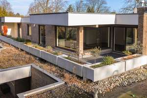 Kernsaniertes Penthouse am Park – Design, Dachterrasse & Tiefgarage inklusive