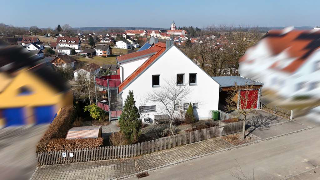 Immobilie in Scheyern - Beste Wohnlage - hochwertiges  EFH mit ELW - traumhafter Ausblick - Bild 2