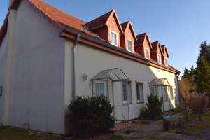 Charmantes Zweifamilienhaus mit großzügigem Wohnraum und Garten – Die vollständige Adresse der Immobilie erhältst du vom Anbieter., 15913 Straupitz – Vorschaubild 2