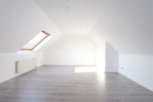 MAISONETTE-SCHNÄPPCHEN mit EINBAUKÜCHE auf dem KAßBERG – Horst-Menzel-Straße 7, 9112 Kaßberg, Chemnitz – Vorschaubild 1