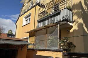 Stattlich Wohnen in Nürnberg: Wohnhaus mit Garagen und überdachter Pergola – teilweise vermietet – Die vollständige Adresse der Immobilie erhältst du vom Anbieter., 90409 Schleifweg, Nürnberg – Vorschaubild 2