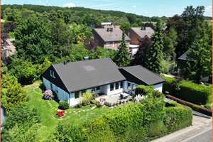 Großzügiges Schwedenhaus mit Garten und Garage in Hückelhoven-Stadt