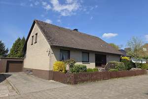 Gepflegtes Einfamilienhaus mit viel Platz in ruhiger Stadtlage - schöne Terrasse und Garten – Die vollständige Adresse der Immobilie erhältst du vom Anbieter., 31582 Nienburg (Weser) – Vorschaubild 2