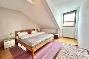 Wohnen mit Charme – Lichtdurchflutete und großzügige DG-Wohnung im Antonviertel – Die vollständige Adresse der Immobilie erhältst du vom Anbieter., 85051 Münchener Straße, Ingolstadt – Vorschaubild 9