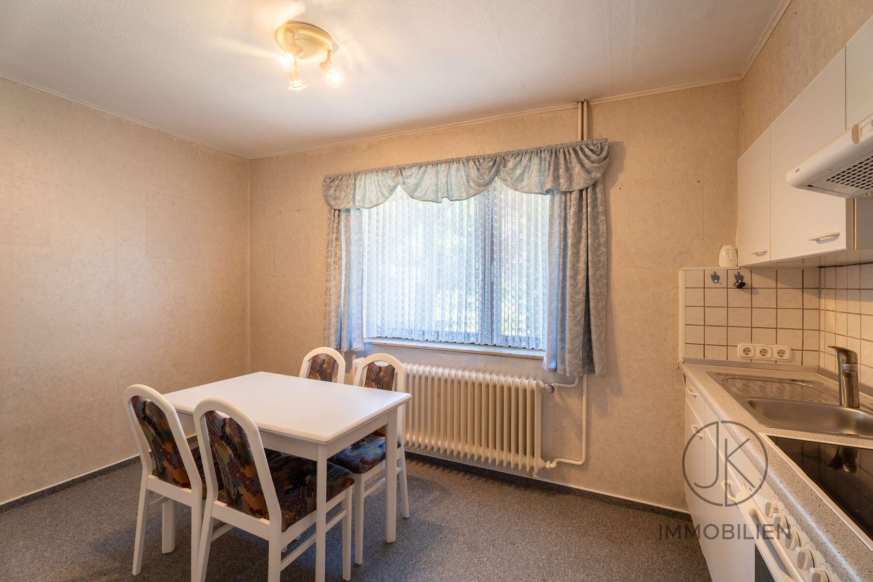 Immobilie in Stuhr - ***Ehemaliges Bauernhaus mit drei Wohneinheiten, großem Garten und Nebengebäude in Stuhr-Moordeich - Bild 2