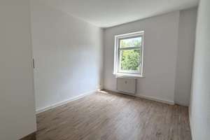 HIER STAUNT JEDER! ZENTRALER FAMILIENTRAUM - 5 Zimmer, 2 Bäder, EBK & viel Licht – Bernhardstraße 20, 9126 Lutherviertel, Chemnitz – Vorschaubild 6