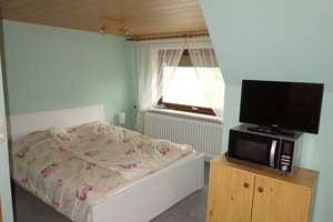 Neuer Preis !
Dauerwohnsitz oder Ferienobjekt an der Nordseeküste.
Gepflegtes EFH mit Einliegerwoh – Die vollständige Adresse der Immobilie erhältst du vom Anbieter., 25718 Friedrichskoog – Vorschaubild 17