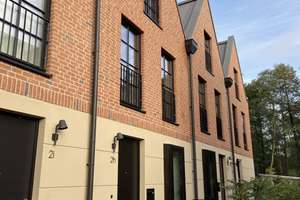 Luxuriöses familiengerechtes Townhouse im Herzen von Groß Flottbek zu mieten!