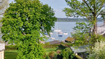 Seeblick! - Wunderschön möblierte Maisonette-Wohnung in Tutzing am Starnberger See