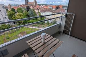 Modern möblierte 1-Zimmer-Wohnung mit Balkon im Donaucenter (Neu-Ulm) – Krankenhausstraße 1, 89231 Neu-Ulm – Vorschaubild 2