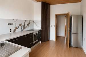 Moderne 4 Zimmer-Wohnung++ WG geeignete Wohnung++Küche++Loggia – Die vollständige Adresse der Immobilie erhältst du vom Anbieter., 75177 Nordstadt, Pforzheim – Vorschaubild 3