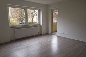3 Zimmer Wohnung mit Balkon in grüner Wohnanlage in Nürnberg-Röthenbach West – Herriedener Straße 84, 90449 Röthenbach West, Nürnberg – Vorschaubild 1