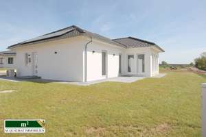 PROV.FREI FÜR KÄUFER: ERSTBEZUG EFFIZIENTER KFW55-BUNGALOW BJ 2023 - SMART HOME MIT GR. TECHNIKPAKET – Die vollständige Adresse der Immobilie erhältst du vom Anbieter., 29582 Hanstedt – Vorschaubild 2