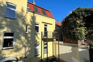 Schöne 2 Zi-WE mit Südbalkon, Vinyl, sep. Wohnküche mit Ebk, Wannenbad u. 1 STP im ruhigen Kröllwitz – Talstraße 26d, 6120 Kröllwitz, Halle (Saale) – Vorschaubild 3