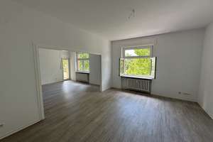 Ihr Traum - mehr Raum - 4 Zimmer - 140 qm - in Bahnhofsnähe – Amalienstr. 7, 76646 Bruchsal – Vorschaubild 2