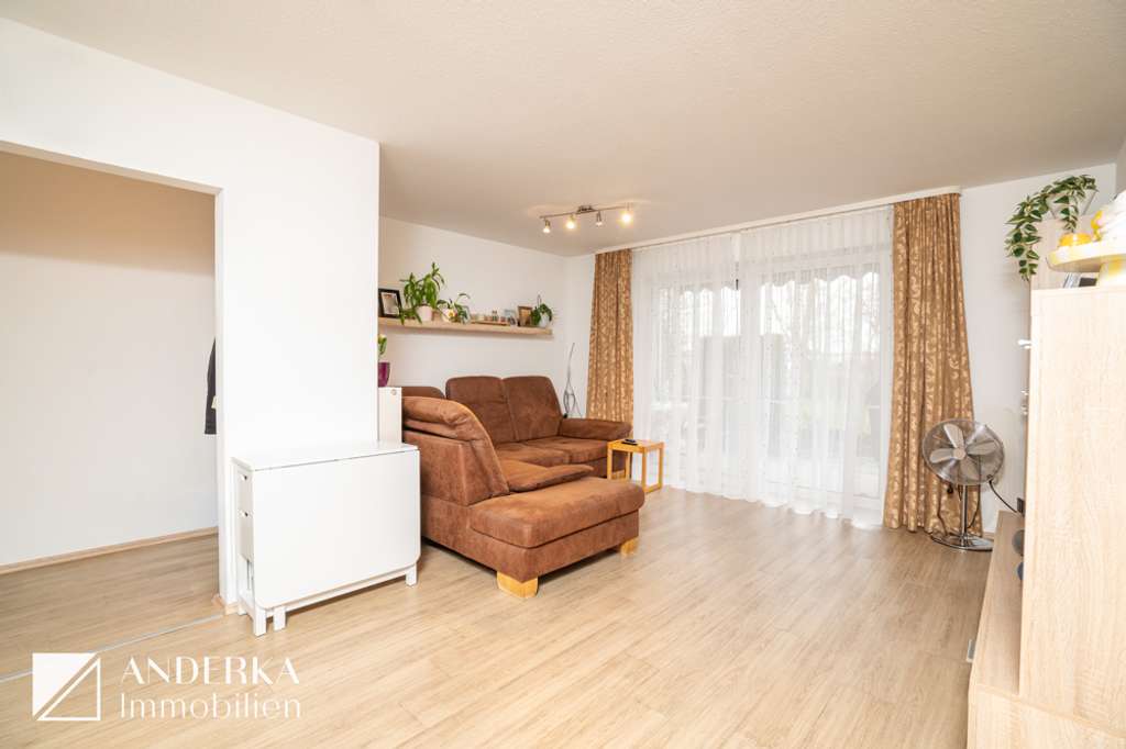 Immobilie in Burgau - Gemütliche Erdgeschosswohnung mit Garten – vielseitig nutzbar für Kapitalanleger oder Eigennutzer! - Bild 1