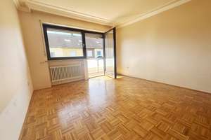 Gut geschnittenes Reihenendhaus mit Wintergarten und Garage in sehr schöner und ruhiger Lage! – Dr. Nick-Straße 18b, 86165 Lechhausen-Ost, Augsburg – Vorschaubild 13