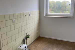 Familen aufgepasst leben über den Dächern von Wolfsburg  im // 5.OG , Rechts – Eisenacher Str. 29, 38444 Wolfsburg – Vorschaubild 5
