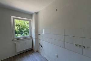 Ihr Wohlfühlort erwartet Sie: Entdecken Sie diese schöne 2,5-Zimmer-Wohnung im Erdgeschoss mit Balko – Heibauerfeld 6, 45327 Katernberg, Essen – Vorschaubild 2