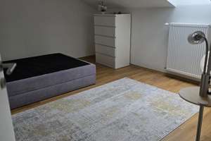 Kernsaniertes Reihenmittelhaus im Regensburger Westen mit Garten & viel Platz für die ganze Familie – 93049 Westenviertel, Regensburg – Vorschaubild 14