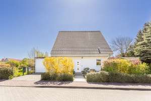 Familienidylle mit Pool, Sonne & moderner Technik - Einziehen und wohlfühlen! – Die vollständige Adresse der Immobilie erhältst du vom Anbieter., 16321 Bernau bei Berlin – Vorschaubild 2