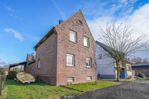 Freistehendes Einfamilienhaus - Historischer Charme und vielfältige Möglichkeiten auf 2.150 m² – Heinsberg (Kreis) – Vorschaubild 1