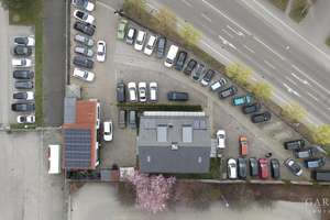 Wohnen und Arbeiten vereint - Gewerbeareal mit Doppelhaus
