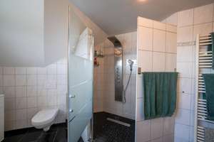 Außergewöhnliche 2-Zimmer-Dachgeschosswohnung mit Kamin, Vollbad, Balkon & ausgebautem Dachboden – Die vollständige Adresse der Immobilie erhältst du vom Anbieter., 59514 Welver – Vorschaubild 9