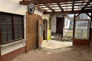 Renovierungsbedürftiges 10-Zimmer Haus in Münster-Sarmsheim