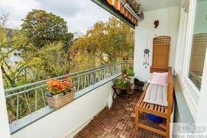 Vielversprechende Kapitalanlage: sanierte 3-Zimmer-Wohnung mit Balkon in zentraler Lage von Benrath