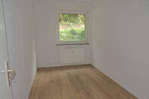 **WUPPERTAL-ZOOVIERTEL** APPARTEMENT KOMPL. RESTAURIERT IM 1. OBERGESCHOSS EINES GEPFLEGTEN MFH. – Tiergartenstraße 261, 42117 Elberfeld West, Wuppertal – Vorschaubild 3